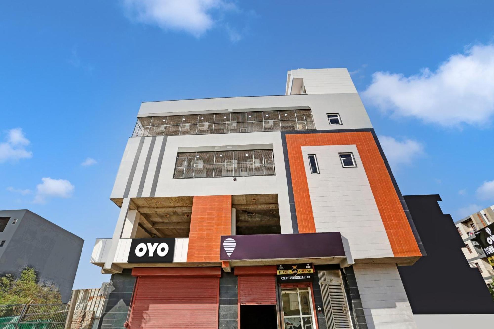 מלון דלהי Townhouse Vip Grand מראה חיצוני תמונה