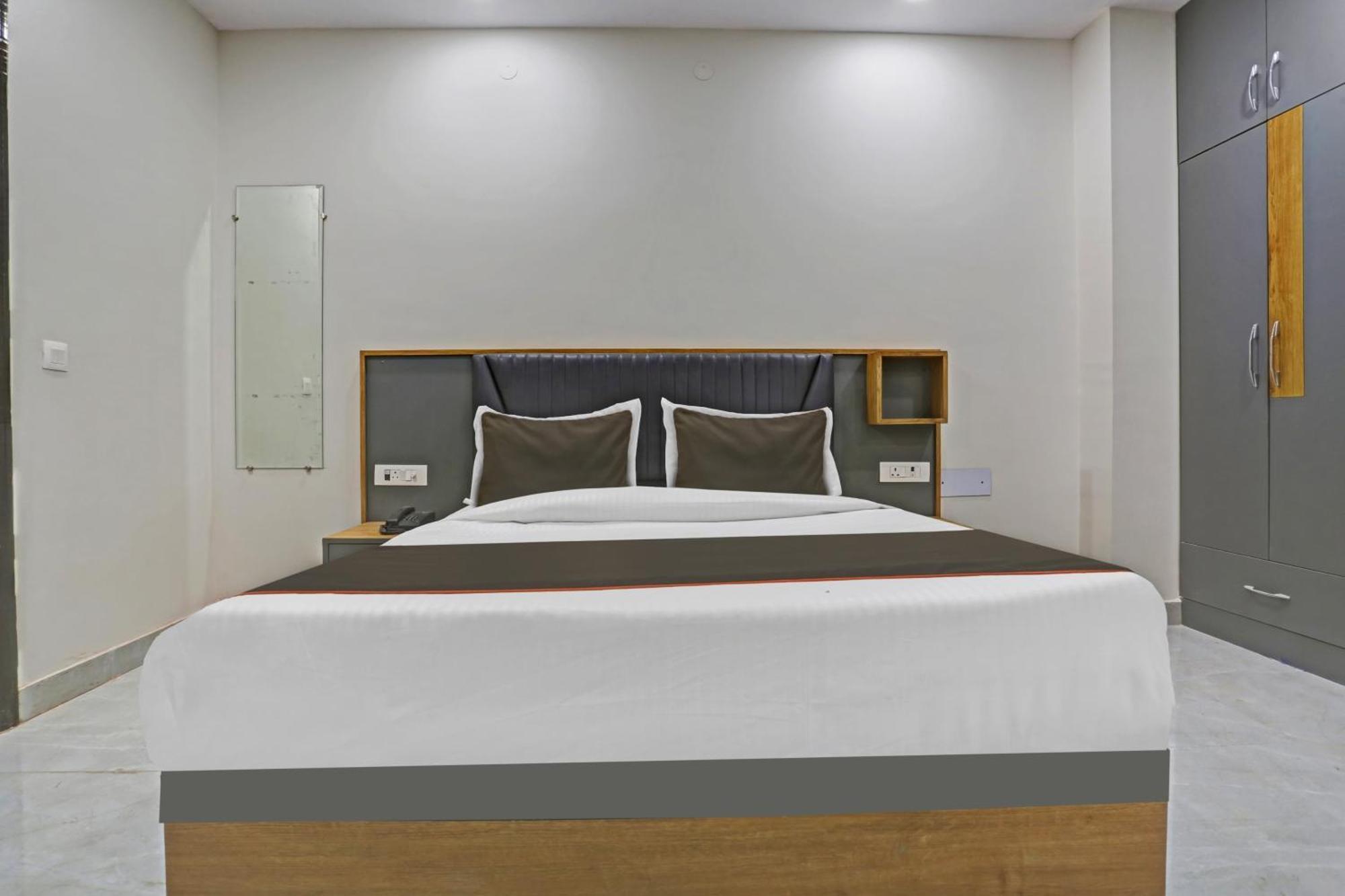 מלון דלהי Townhouse Vip Grand מראה חיצוני תמונה